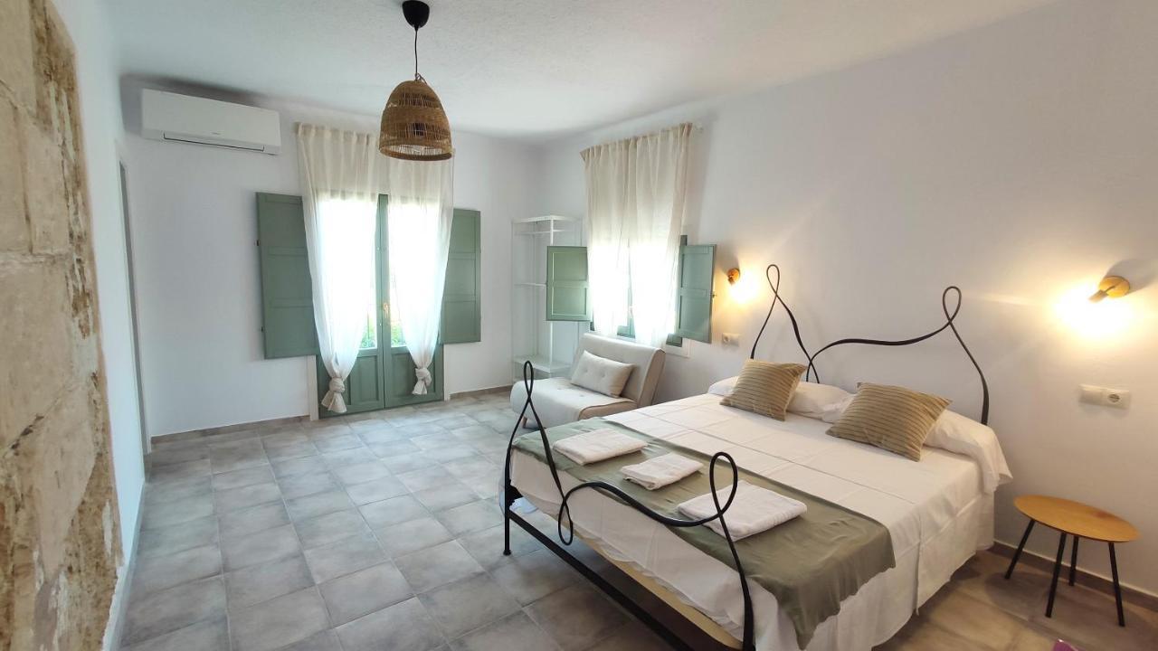 Hostal Residencia Alma Port de Alcudia  ภายนอก รูปภาพ