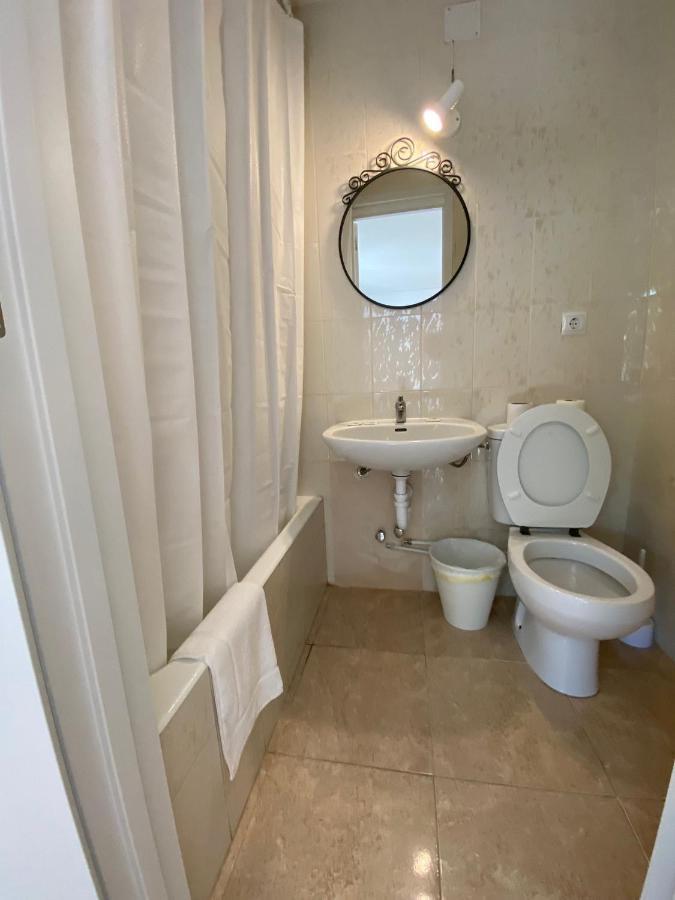 Hostal Residencia Alma Port de Alcudia  ภายนอก รูปภาพ